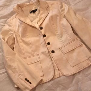 Off white tapered button down blazer